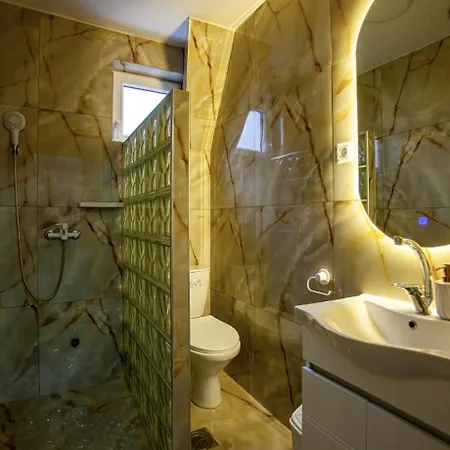 아파트 Stojanovski